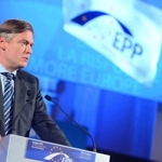 Antonio López-Istúriz White