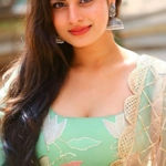 Ayesha Khan (Indian actress)