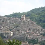 Artena