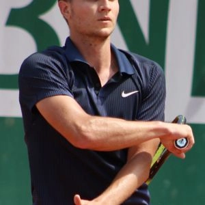 Miomir Kecmanović