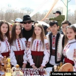Români